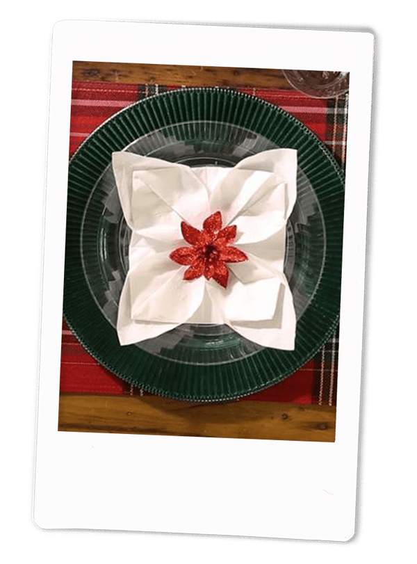 Poinsettia Napkin Fold