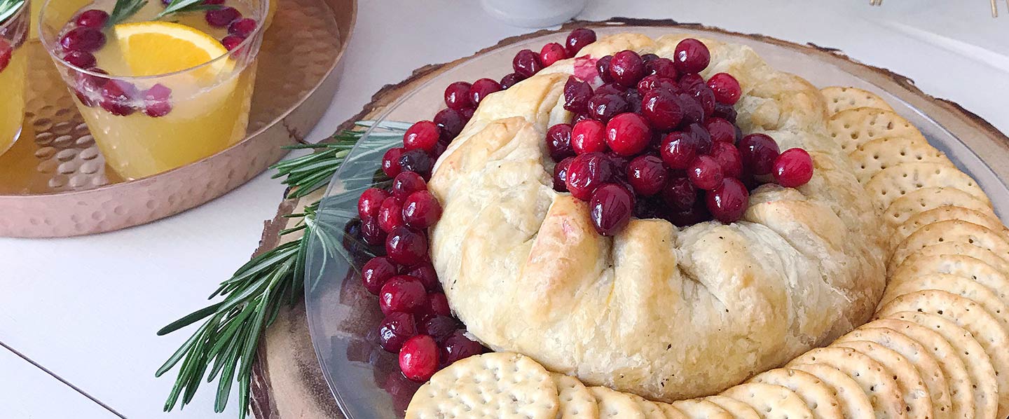 Cranberry Baked Brie Recipe | Thanksgiving Appetizers