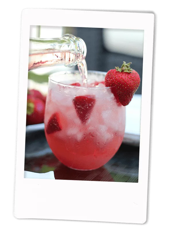 Sparkling Strawberry Rosé Cocktail